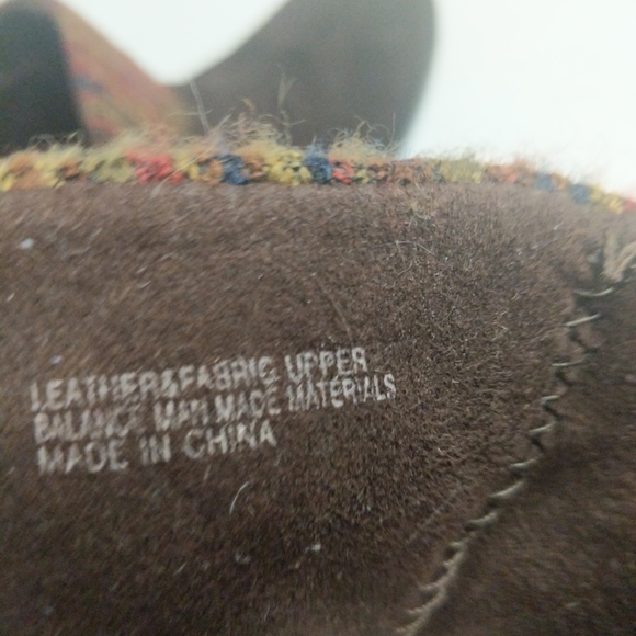 BOC Leather 8.5 Womens Ankle Boot Brown Zip Tassel Bendell Knit Upper 2" Heel - Picture 9 of 16